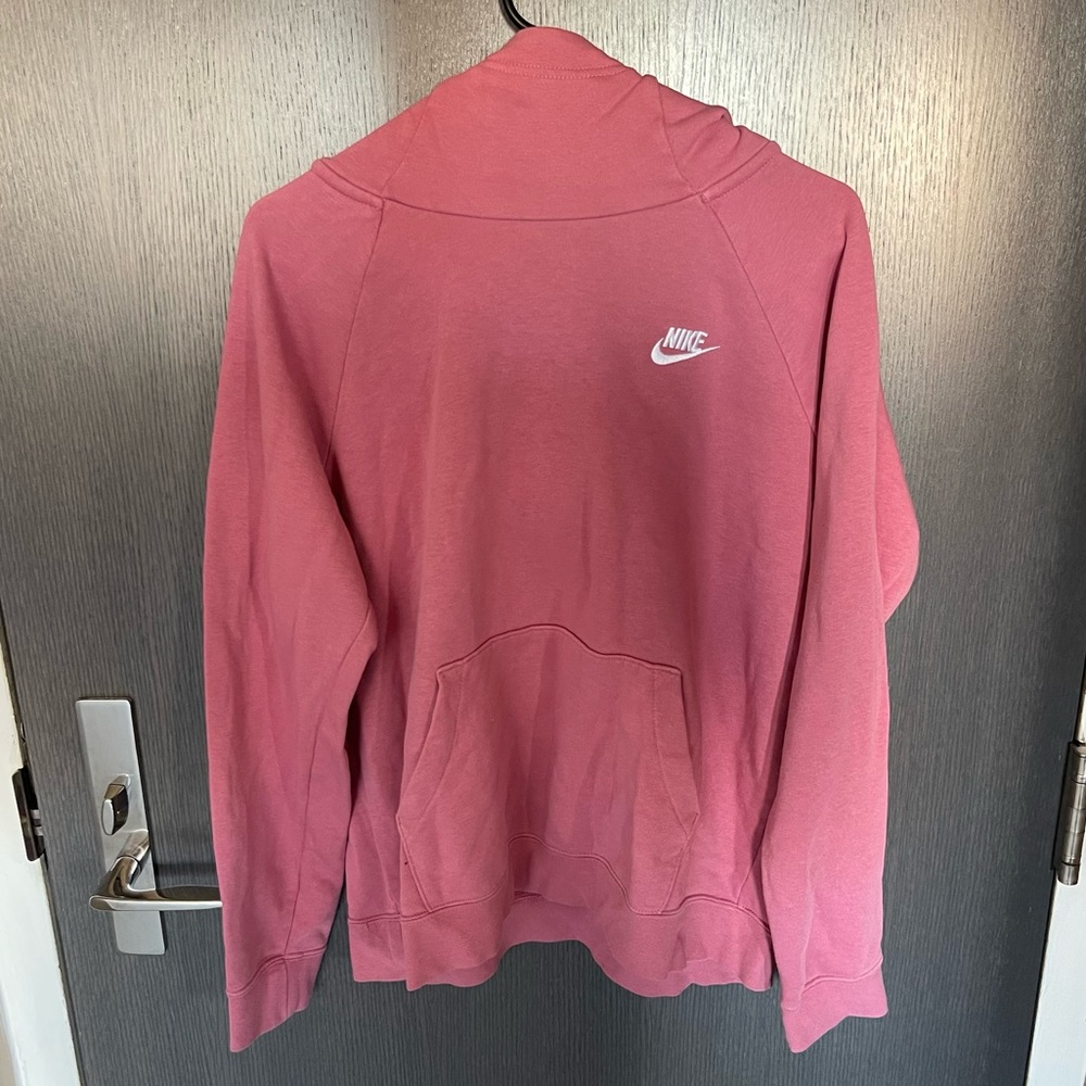 Nike Women’s Size L Funnel Neck Club Fleece Hoodie